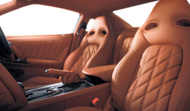 <strong>日産｜NISSAN GT-R</strong><br>エゴイスト｜EGOIST