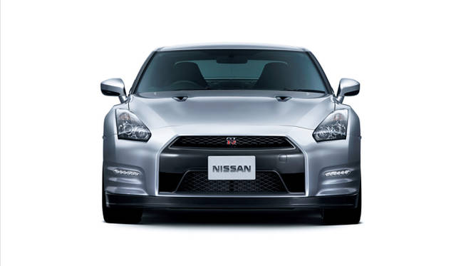 <strong>日産｜NISSAN GT-R</strong>