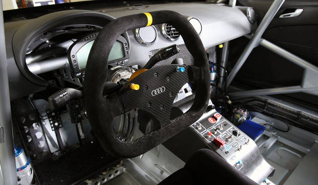 <strong>Audi｜アウディ TT RS</strong> Prototype