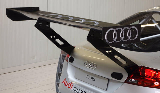 <strong>Audi｜アウディ TT RS</strong> Prototype