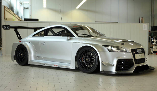 <strong>Audi｜アウディ TT RS</strong> Prototype