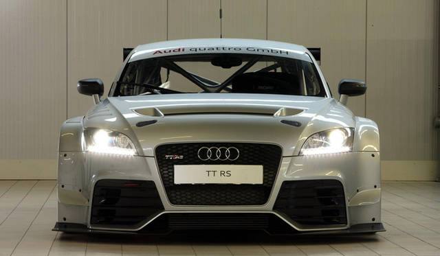 <strong>Audi｜アウディ TT RS</strong> Prototype