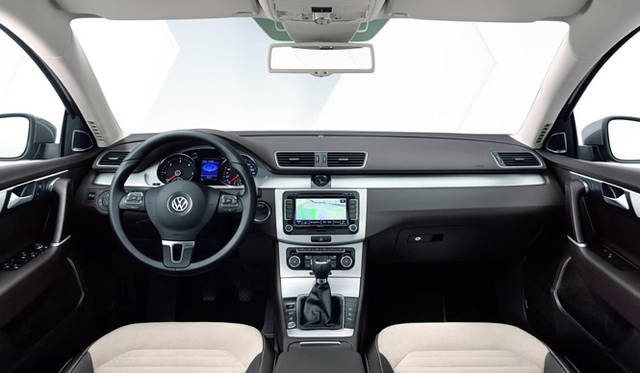 <strong>Volkswagen Passat｜フォルクスワーゲン パサート</strong>