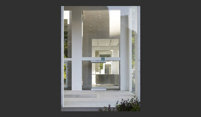 <strong>特集｜OPENERS的ニッポンの女性建築家　乾久美子</strong>　『フラワーショップH』 （2009年）　写真＝阿野太一