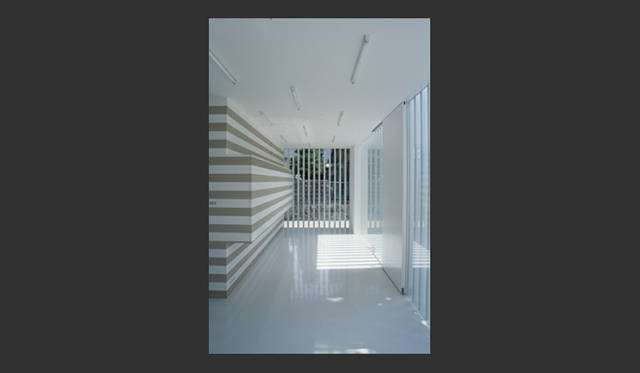 <strong>特集｜OPENERS的ニッポンの女性建築家　乾久美子</strong>　『片岡台の幼稚園の改装』 （2001年）　写真＝高橋 堅