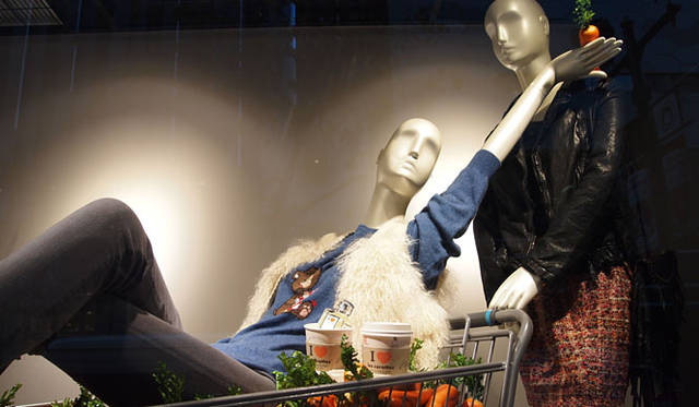 <strong> HONORÉ DES PRÉS｜パルファン・オノレ・デ・プレ</strong>　エストネーション銀座店での新作発表会