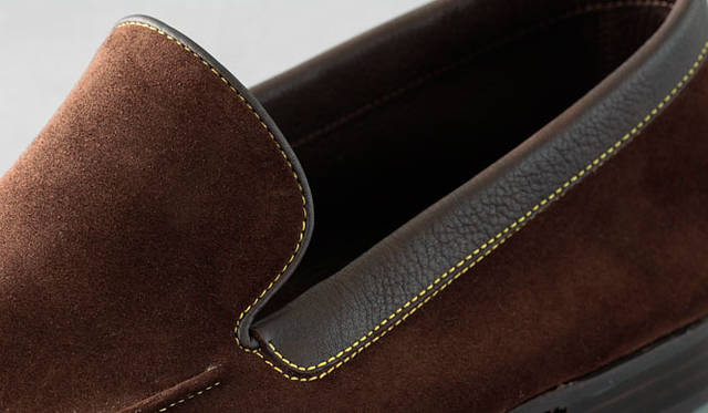 <strong>JOHN LOBB│ジョンロブ</strong>　カラー“Oscuro（オスキュロ）”　ダークブラウン×イエロー