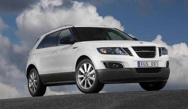 <strong>SAAB ｜サーブ 9-4X</strong>