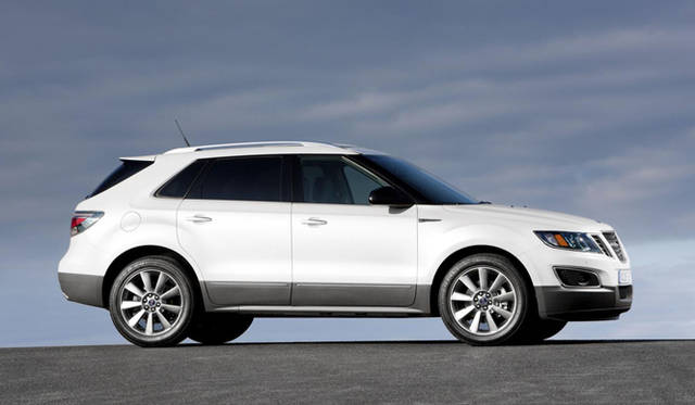 <strong>SAAB ｜サーブ 9-4X</strong>