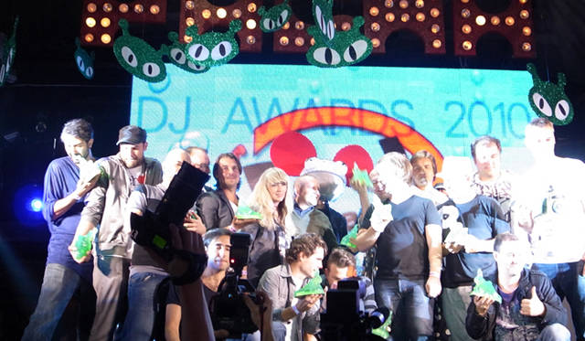 <strong>ibiza Chillout Lounge Vol.05｜Night Life</strong>　受賞者が集まっての集合写真。