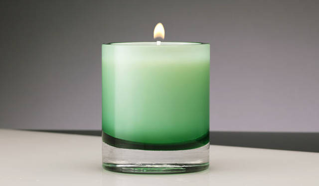 <strong>早野実希子のオリジナルアロマキャンドル</strong>　「MIKIKO HAYANO - SIGNATURE CANDLES」<br>MIKIKO HAYANO - SIGNATURE CANDLES “REINES DE PRES”