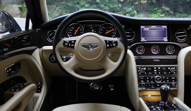 <strong>BENTLEY MULSANNE｜ベントレー ミュルザンヌ</strong>