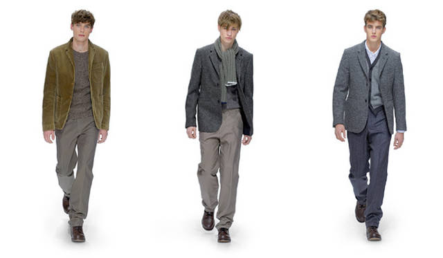 <strong> MARGARET HOWELL｜マーガレット・ハウエル</strong>　2010秋冬メンズコレクション<br>左｜ジャケット4万8300円、シューズ4万9350円（MHL.）、ニット7万2450円（店舗限定）、トラウザーズ3万450円（マーガレット・ハウエル）<br>中｜ジャケット6万9300円、トラウザーズ3万450円（マーガレット・ハウエル）、スカーフ1万4700円、シューズ4万9350円（MHL.）<br>右｜ジャケット7万2450円、ニット3万9900円、トラウザーズ4万950円（マーガレット・ハウエル）、シャツ1万7850円、シューズ4万9350円（MHL.）