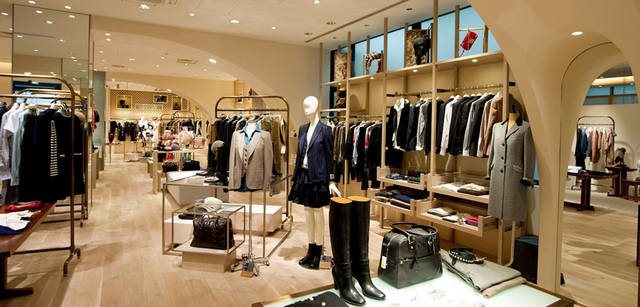 <strong> UNITED ARROWS｜ユナイテッドアローズ</strong>　ユナイテッドアローズ 原宿本店 ウィメンズ館　1階