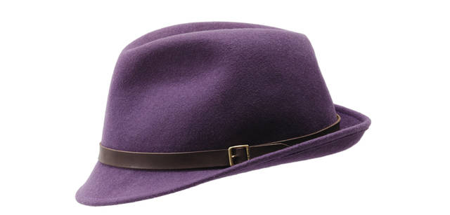 <strong>Paul Smith｜ポール・スミス</strong> ジェントルメンを気取りつつ、明るいカラ―で。ハット1万4700円