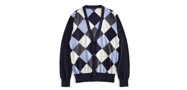 <strong>Paul Smith｜ポール・スミス</strong> チェックカーディガン2万1000円（ポール・スミス ジャパン　Tel. 03-3486-1500）