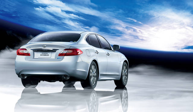 <strong>日産 フーガ ハイブリッド｜NISSAN FUGA HYBRID</strong>