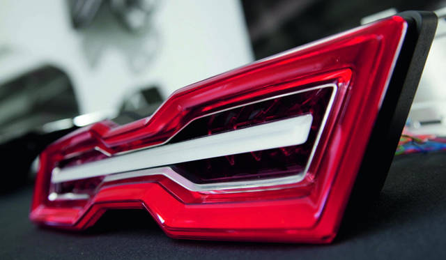 <strong>Audi e TRON｜アウディ e トロン</strong>