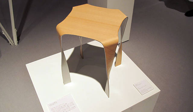 <strong> DESIGNTIDE TOKYO 2010｜TIDE Exhibition</strong>　東京ミッドタウン・ホール A<br>tm（tani / matsumuta）「Wafft」