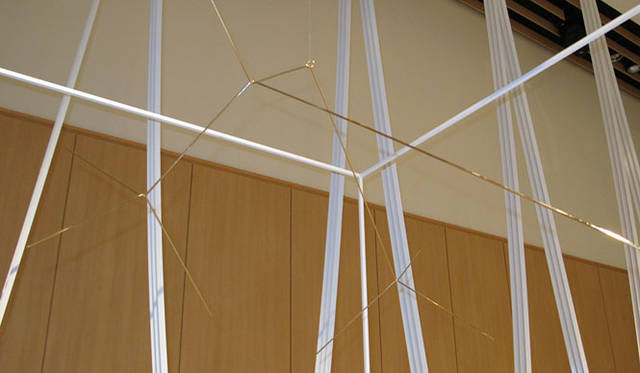 <strong> DESIGNTIDE TOKYO 2010｜TIDE Exhibition</strong>　東京ミッドタウン・ホール B<br>E&Y　「edition HORIZONTAL multiple collection line」　in the sky（Koichi Futatsumata）