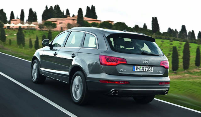 <strong>Audi｜アウディ Q7</strong>