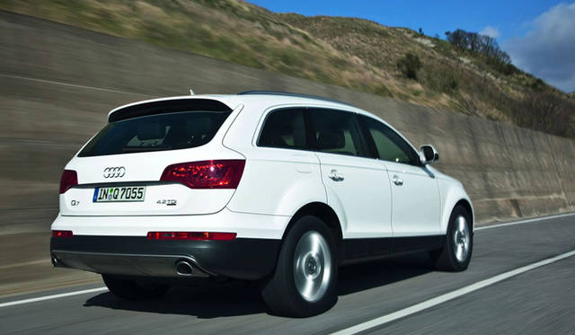 <strong>Audi｜アウディ Q7</strong>