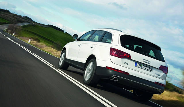 <strong>Audi｜アウディ Q7</strong>