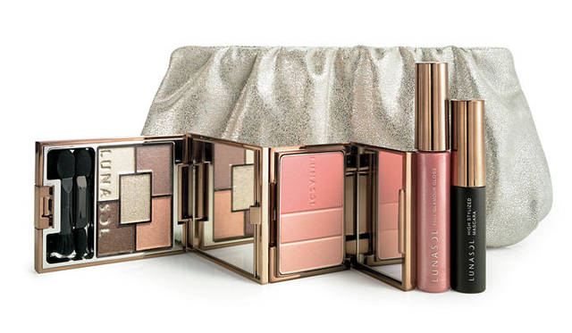 <strong>LUNASOL｜ルナソル</strong>　ルナソル パーティコフレ 2010