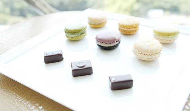 <strong>PIERRE HERMÉ PARIS｜ピエール・エルメ・パリ</strong>　2010-11年秋冬新作＆ノエルコレクションを一挙紹介！　ピエール・エルメ来日インタビュー