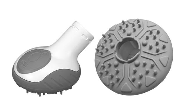 <strong>BLACK&DECKER｜ブラック・アンド・デッカー</strong>　「ダストバスターフレキシー」専用ペットノズル　右／ペットの毛を掻きだすラバー製の特殊ヘッド