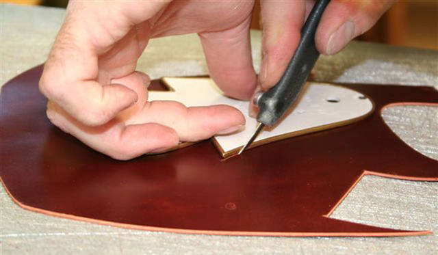 <strong>J.M. Weston│ジェイエムウエストン</strong>　フランス・リモージュの工場より