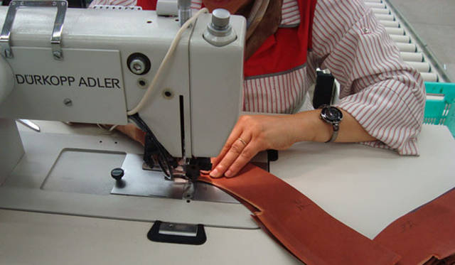 <strong>J.M. Weston│ジェイエムウエストン</strong>　フランス・リモージュの工場より