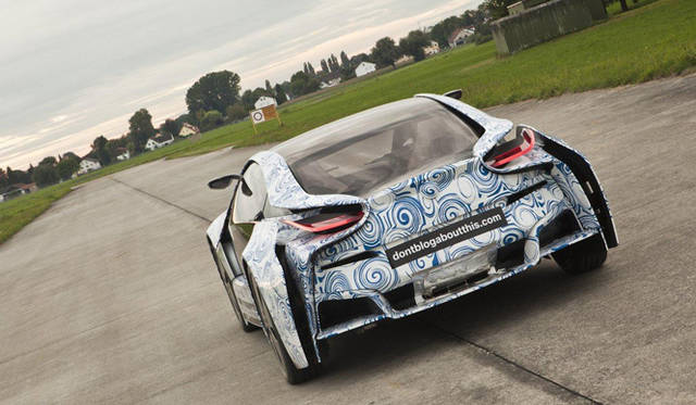 <strong>BMW Vision Efficient Dynamics｜ビー・エム・ダブリュー ヴィジョンエフィシエントダイナミクス</strong>