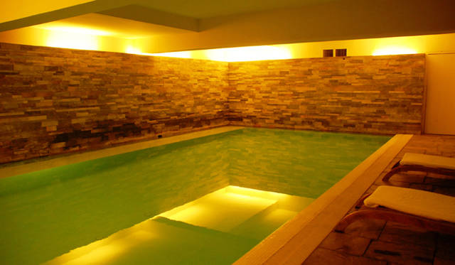 <strong>Uma Paro｜ウマ・パロ</strong> 屋内プールも備わるのはブータンでは貴重。