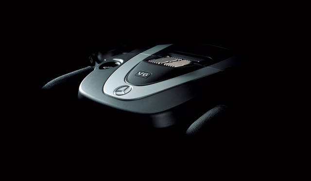 <strong>Mercedes-Benz R350 4MATIC｜メルセデス・ベンツ R350 4MATIC</strong>　3.5リッター DOHC V6エンジン