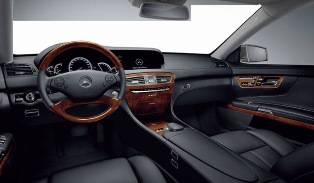 <strong>Mercedes-Benz  CL-Class｜メルセデス・ベンツ CLクラス</strong>　CL 550 BlueEFFICIENCY、インテリア前景