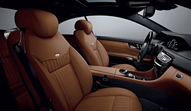 <strong>Mercedes-Benz  CL-Class｜メルセデス・ベンツ CLクラス</strong>　フルレザーのシートカラーがライトブラウン、トリムにはブラック