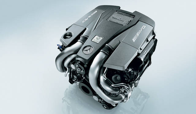 <strong>Mercedes-Benz  CL-Class｜メルセデス・ベンツ CLクラス</strong>　CL63AMGに積まれる5.5リッター V8直噴ツインターボエンジン