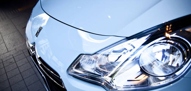 <strong>CITROEN DS3｜シトロエン DS3</strong>　丸みを帯びながらもシャープな印象のフロントマスク。 