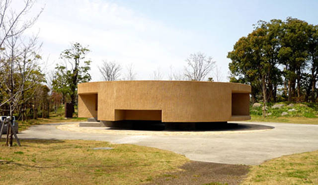 <strong>特集｜OPENERS的ニッポンの女性建築家　大西麻貴</strong>　『地層のフォリー』 （2008年・百田有希、小川勇樹、熊澤智広、南方雄貴と共同設計）