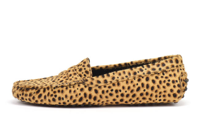 <strong>TOD’S｜トッズ</strong>　ゴンミーニ （ヘアカーフ）　7万3500円 （11月末よりトッズブティック一部限定店舗にて展開予定）