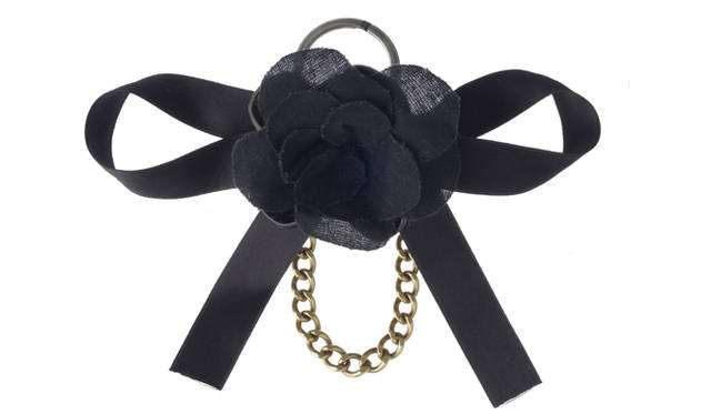 <strong>MARNI｜マルニ</strong>　キーホルダー 2万4150円（マルニ／マルニジャパン）