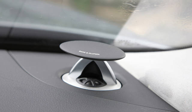 <strong>Audi｜アウディ A8</strong>　バング&オルフセンのオーディオシステムが装備される