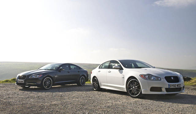 <strong>Jaguar｜ジャガー XF BlackPack</strong>