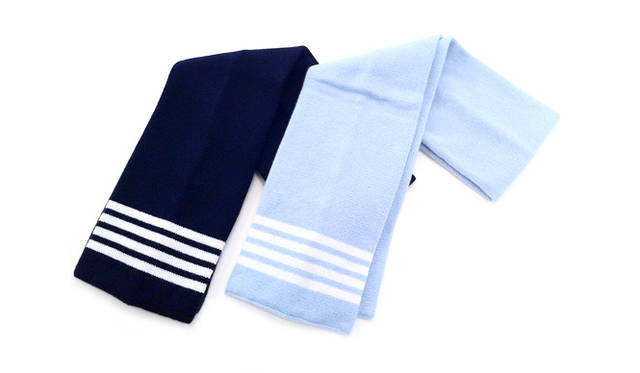 <strong>THOM BROWNE｜トム ブラウン</strong> マフラー各3万8850円