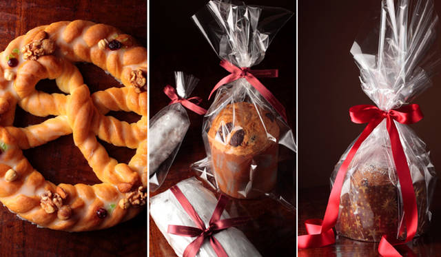 <strong>HYATT REGENCY KYOTO｜ハイアット リージェンシー 京都</strong>  クリスマス コレクション 2010<br />フェスティブブレッド　左｜ブリオッシュリース　2000円　30㎝　中｜シュトーレン　レギュラー 1500円　25㎝、シュトーレン　ベビー　450円　18㎝、パネトーネ　レギュラー　650円　10㎝　右｜パネトーネ　ラージ　1800円　18㎝