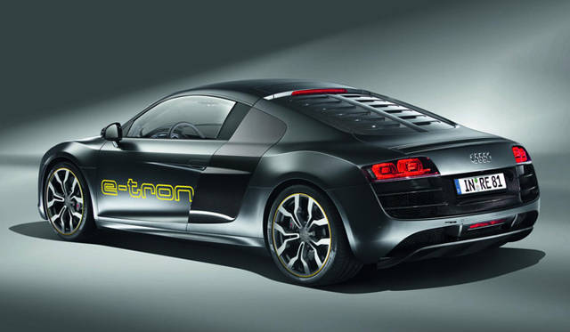 <strong>Audi R8 e-tron｜アウディ R8 eトロン</strong>
