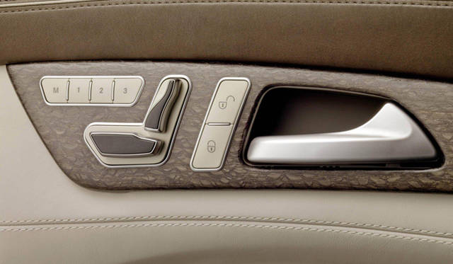 <strong>Mercedes-Benz  CLS Shooting Break｜メルセデス・ベンツ CLS シューティング ブレイク</strong>