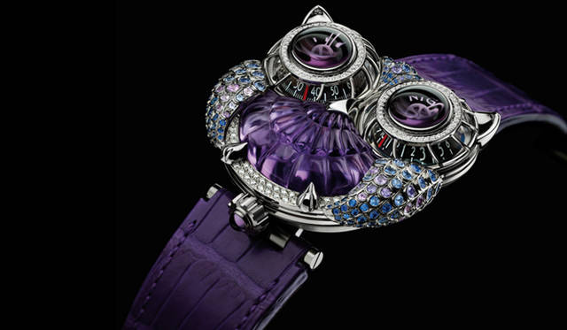 <strong>Boucheron｜ブシュロン</strong> ジュエリーマシーン アメシストのモデル。受注生産。2551万5000円（予価）。