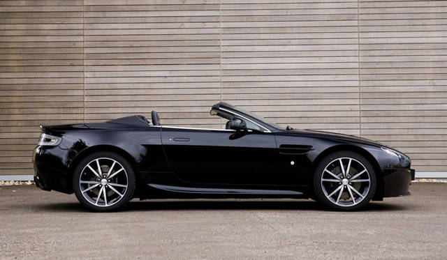 <strong>ASTON MARTIN V8 Vantage N420｜アストンマーティン V8 ヴァンテージ N420</strong>
